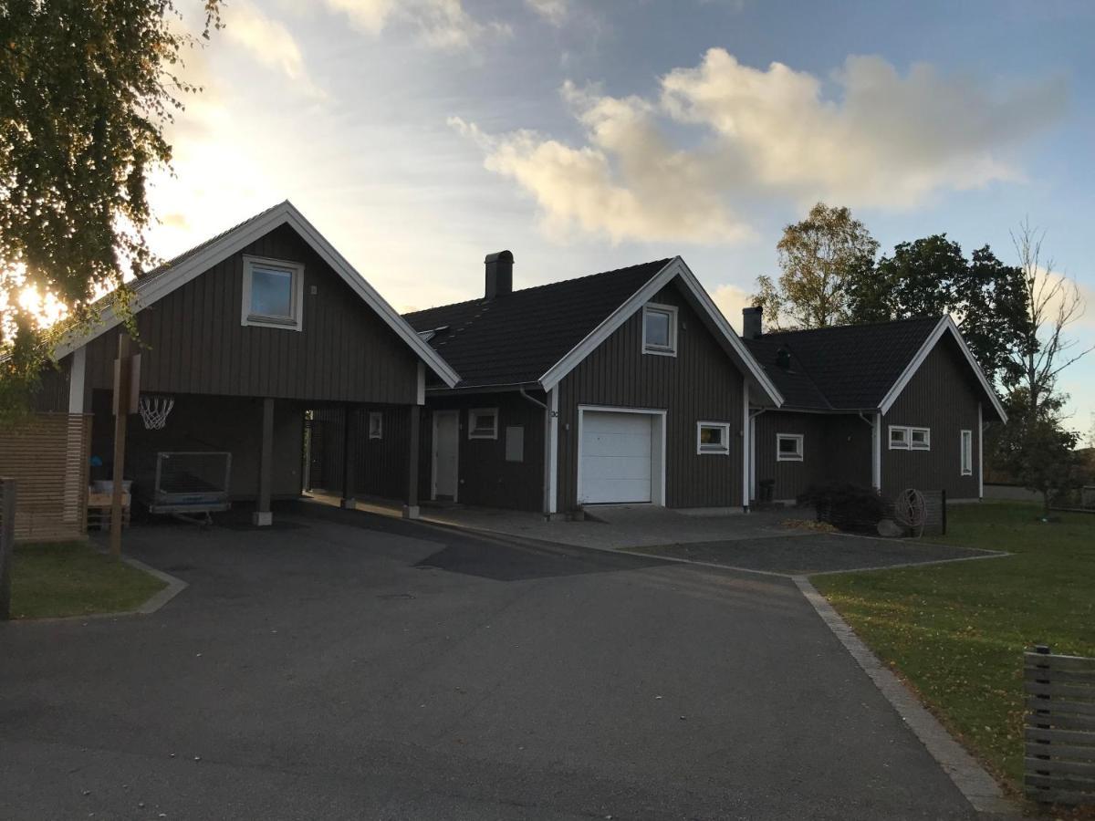 Nybyggd mysig lägenhet i Falkenberg, Tröingeberg 5min från E6, 30min Ullared, nära stationen Lägenhet Exteriör bild